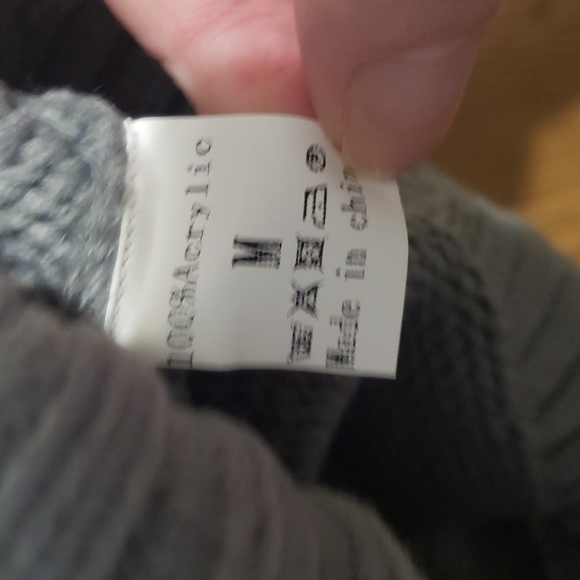 1 xl left🌼New boutique off the shoulder sweater - Picture 7 of 7